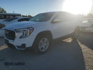 2022 GMC Terrain SLE with VIN 3GKALMEV9NL281513, listed as a Copart auction lot 74484124 with 31,923 mi miles and Salvage Title. Bid and sale history available at carsss.com. Image 1.