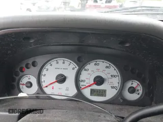 2004 Ford Escape XLT z VIN 1FMCU931X4DA18154, wystawiony jako IAAI lot #42364169 z przebiegiem 173 391 mil mil oraz . Historia ofert i sprzedaży dostępna na DreamBid. Obrazek 7.