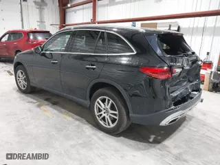2023 Mercedes-Benz GLC with VIN W1NKM4HB1PU020439, listed as a IAAI auction lot 41676723 with 25,609 mi miles. Bid and sale history available at carsss.com. Image 3.