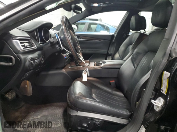 2017 Maserati Ghibli S Q4 z VIN ZAM57RTA0H1196498, wystawiony jako Copart lot #79911364 z przebiegiem 69 950 mil mil oraz Szkody całkowita. Historia ofert i sprzedaży dostępna na DreamBid. Obrazek 7.