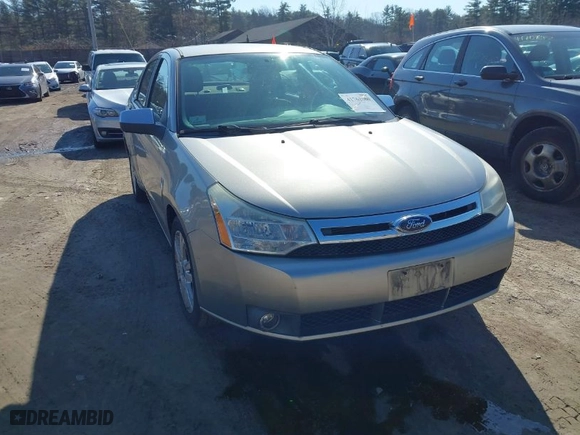 2008 Ford Focus SE with VIN 1FAHP35N18W181516, listed as a IAAI auction lot 41762580 with NaN miles. Bid and sale history available at carsss.com. Image 6.