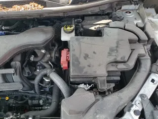 2020 Nissan Rogue S with VIN JN1BJ1CV8LW258144, listed as a Copart auction lot 66215635 with 31,635 mi miles and Salvage title. Bid and sale history available at DreamBid. Image 14.