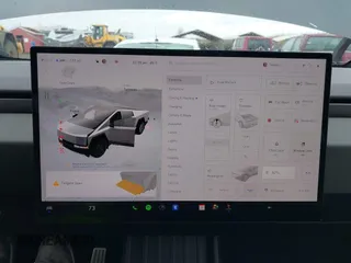 2024 Tesla Cybertruck z VIN 7G2CEHED0RA043898, wystawiony jako IAAI lot #41828143 z przebiegiem 8285 mil mil oraz . Historia ofert i sprzedaży dostępna na DreamBid. Obrazek 19.
