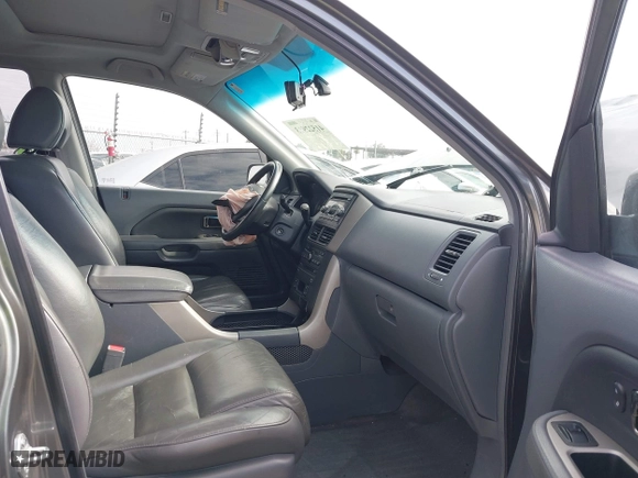 2007 Honda Pilot EX-L with VIN 5FNYF28647B016901, listed as a IAAI auction lot 41522913 with 159,244 mi miles. Bid and sale history available at carsss.com. Image 5.