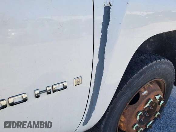 2009 Chevrolet Silverado 3500HD with VIN 1GCHK73K39F132473, listed as a IAAI auction lot 42088198 with 142,532 mi miles and . Bid and sale history available at DreamBid. Image 1.