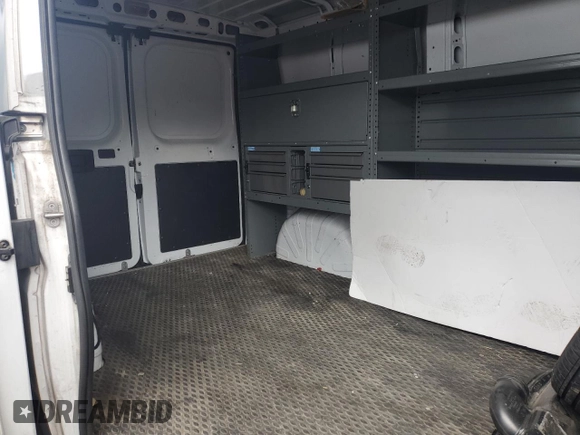 2018 Ram ProMaster Cargo with VIN 3C6TRVAG4JE108567, listed as a Copart auction lot 46140604 with 186,656 mi miles and Clean Title. Bid and sale history available at DreamBid. Image 10.