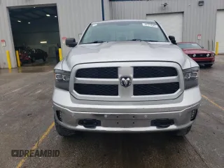 2015 Ram 1500 Outdoorsman z VIN 1C6RR6LT3FS663606, wystawiony jako Copart lot #42415545 z przebiegiem 156 766 mil mil oraz Szkoda całkowita • Salvage title. Historia ofert i sprzedaży dostępna na DreamBid. Obrazek 5.