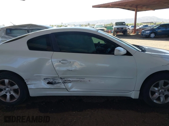 2009 Nissan Altima S z VIN 1N4AL24E99C188516, wystawiony jako IAAI lot #42128770 z przebiegiem 172 666 mil mil oraz . Historia ofert i sprzedaży dostępna na DreamBid. Obrazek 13.