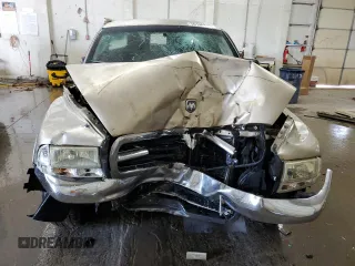 2003 Dodge Dakota SLT z VIN 1D7HL42N63S132141, wystawiony jako Copart lot #56138235 z przebiegiem 219 246 mil mil oraz Szkoda całkowita • Salvage title. Historia ofert i sprzedaży dostępna na DreamBid. Obrazek 5.