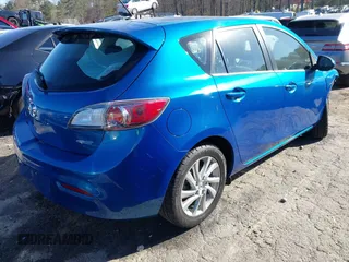 2012 Mazda Mazda3 i Touring with VIN JM1BL1L75C1637284, listed as a IAAI auction lot 41817208 with 175,194 mi miles. Bid and sale history available at carsss.com. Image 4.