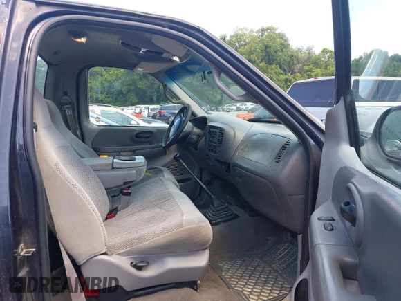 2000 Ford F-150 XL with VIN 1FTZF1726YNB84362, listed as a IAAI auction lot 42679400 with 195,317 mi miles and . Bid and sale history available at DreamBid. Image 5.