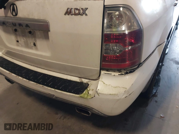 2004 Acura MDX Touring Pkg with VIN 2HNYD18674H537983, listed as a IAAI auction lot 41390364 with 247,823 mi miles. Bid and sale history available at carsss.com. Image 13.