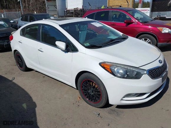2014 Kia Forte EX with VIN KNAFZ4A85E5096324, listed as a IAAI auction lot 41704435 with 138,311 mi miles. Bid and sale history available at carsss.com. Image 1.