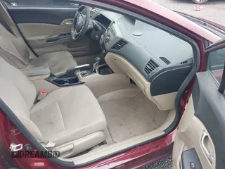 2012 Honda Civic LX z VIN 2HGFB2F55CH600274, wystawiony jako IAAI lot #42225760 z przebiegiem 249 516 mil mil oraz . Historia ofert i sprzedaży dostępna na DreamBid. Obrazek 5.