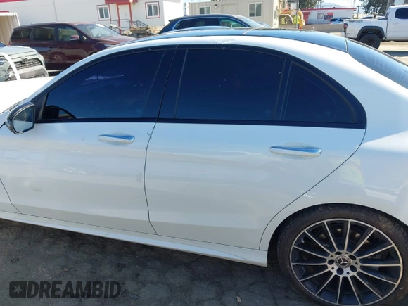 2018 Mercedes-Benz C 300 with VIN WDDWF4JB0JR397714, listed as a IAAI auction lot 41644105 with 91,708 mi miles and . Bid and sale history available at carsss.com. Image 15.