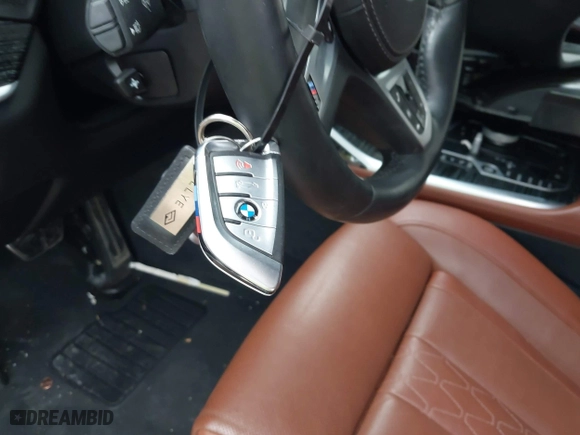 2022 BMW X7 M50i with VIN 5UXCX6C00N9K19775, listed as a IAAI auction lot 41256543 with 31,942 mi miles. Bid and sale history available at carsss.com. Image 11.