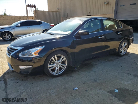 2013 Nissan Altima 3.5 SV with VIN 1N4BL3AP2DC222031, listed as a Copart auction lot 43256295 with 124,811 mi miles and Salvage Title. Bid and sale history available at carsss.com. Image 1.