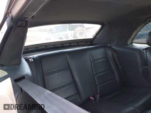 2001 Ford Mustang Deluxe с VIN 1FAFP44451F208230, выставлен на аукционе IAAI как лот 42191956 с пробегом 118 287 миль миль и . История ставок и продаж доступна на DreamBid. Изображение 8.