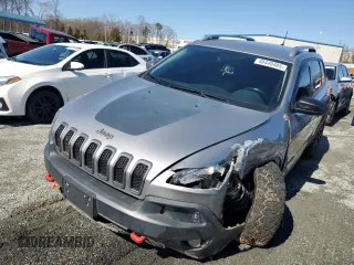 2016 Jeep Cherokee Trailhawk with VIN 1C4PJMBS3GW328683, listed as a Copart auction lot 48440485 with 73,250 mi miles and Salvage Title. Bid and sale history available at carsss.com. Image 1.