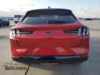 2022 Ford Mustang Mach-E Premium с VIN 3FMTK3SS4NMA01093, выставлен на аукционе Copart как лот 48062625 с пробегом 19 762 миль миль и Списание • Salvage title. История ставок и продаж доступна на DreamBid. Изображение 6.