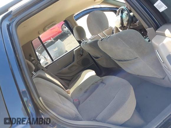 2000 Jeep Grand Cherokee Laredo with VIN 1J4G248S5YC413977, listed as a IAAI auction lot 42045808 with Not provided miles and . Bid and sale history available at DreamBid. Image 8.
