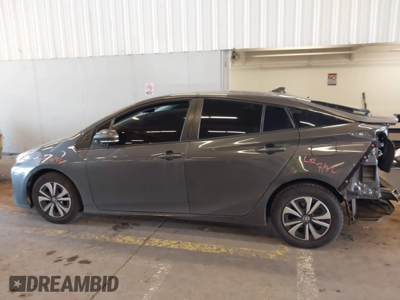 2016 Toyota Prius Two with VIN JTDKBRFU1G3512022, listed as a IAAI auction lot 41895173 with 105,844 mi miles. Bid and sale history available at carsss.com. Image 15.