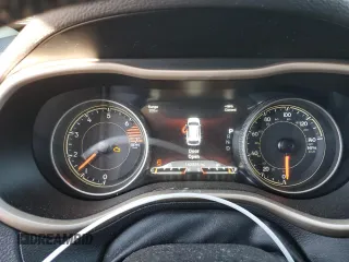 2016 Jeep Cherokee Limited с VIN 1C4PJMDB4GW231926, выставлен на аукционе Copart как лот 43543825 с пробегом 143 928 миль миль и Списание • Salvage title. История ставок и продаж доступна на DreamBid. Изображение 9.