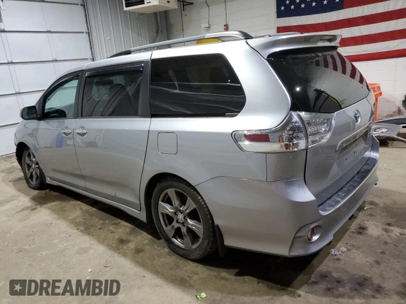 2017 Toyota Sienna SE with VIN 5TDXZ3DC6HS852078, listed as a Copart auction lot 51044615 with 81,552 mi miles and Salvage title. Bid and sale history available at DreamBid. Image 2.