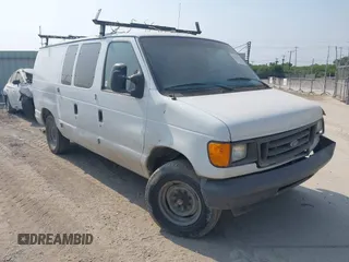 2007 Ford Econoline Cargo Commercial z VIN 1FTNE14W17DA65969, wystawiony jako IAAI lot #42221582 z przebiegiem 223 944 mil mil oraz . Historia ofert i sprzedaży dostępna na DreamBid. Obrazek 1.