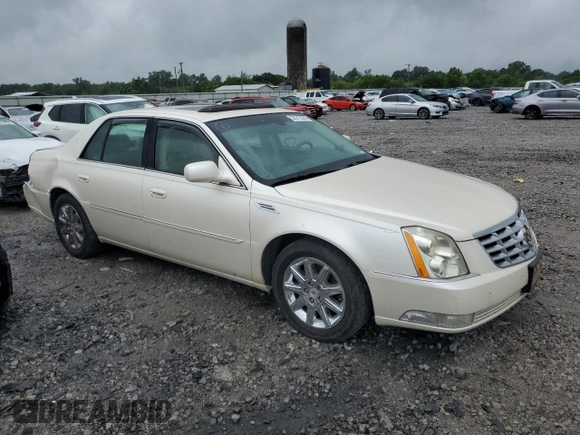 2011 Cadillac DTS Luxury Collection z VIN 1G6KD5E64BU121197, wystawiony jako Copart lot #58212335 z przebiegiem 141 055 mil mil oraz Szkody całkowita. Historia ofert i sprzedaży dostępna na DreamBid. Obrazek 4.