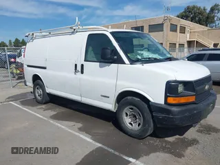 2005 Chevrolet Express Cargo z VIN 1GCGG25VX51236876, wystawiony jako IAAI lot #41691608 z przebiegiem 143 851 mil mil oraz . Historia ofert i sprzedaży dostępna na DreamBid. Obrazek 6.