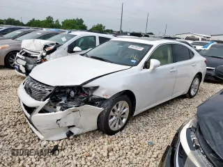 2014 Lexus ES 300h z VIN JTHBW1GG9E2066539, wystawiony jako Copart lot #56434235 z przebiegiem 83 844 mil mil oraz Szkoda całkowita • Salvage title. Historia ofert i sprzedaży dostępna na DreamBid. Obrazek 1.