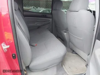 2007 Toyota Tacoma with VIN 5TELU42N87Z407480, listed as a IAAI auction lot 41740679 with 191,995 mi miles. Bid and sale history available at carsss.com. Image 8.