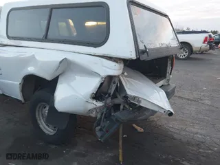 1998 Ford Ranger XL with VIN 1FTYR14C1WPB19694, listed as a IAAI auction lot 41033116 with 200,396 mi miles. Bid and sale history available at carsss.com. Image 6.