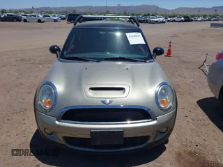 2010 MINI Hardtop S with VIN WMWMF7C50ATZ71187, listed as a IAAI auction lot 42440637 with 82,595 mi miles and . Bid and sale history available at DreamBid. Image 6.