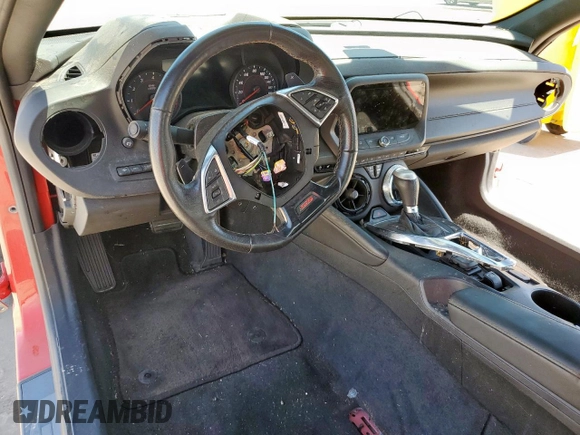 2019 Chevrolet Camaro 2SS z VIN 1G1FH1R75K0109901, wystawiony jako Copart lot #58935625 z przebiegiem Nie podano mil oraz Szkoda całkowita • Salvage title. Historia ofert i sprzedaży dostępna na DreamBid. Obrazek 8.