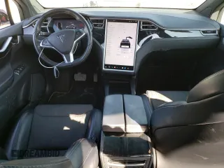2017 Tesla Model X 90D z VIN 5YJXCBE23HF057270, wystawiony jako Copart lot #51056605 z przebiegiem 45 541 mil mil oraz Szkody całkowita. Historia ofert i sprzedaży dostępna na DreamBid. Obrazek 8.
