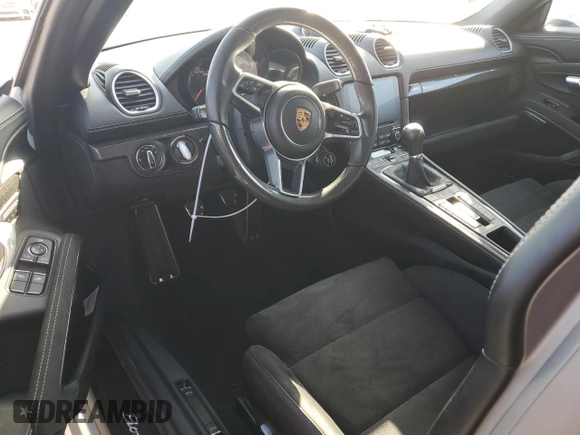 2022 Porsche 718 Boxster GTS 4.0 z VIN WP0CD2A85NS228315, wystawiony jako Copart lot #77248204 z przebiegiem Nie podano mil oraz Nie do naprawy. Historia ofert i sprzedaży dostępna na DreamBid. Obrazek 8.
