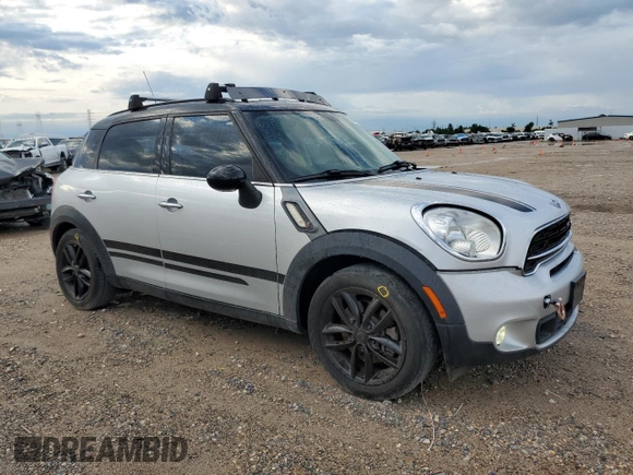 2015 MINI Countryman S z VIN WMWZC3C53FWT04644, wystawiony jako Copart lot #56415645 z przebiegiem 136 552 mil mil oraz Szkoda całkowita • Salvage title. Historia ofert i sprzedaży dostępna na DreamBid. Obrazek 4.