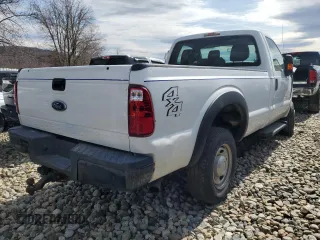 2015 Ford F-250 XLT with VIN 1FTBF2B63FEC37940, listed as a Copart auction lot 49921915 with 87,870 mi miles and Clean title. Bid and sale history available at DreamBid. Image 3.