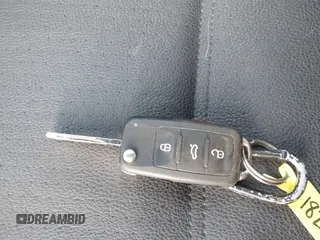 2012 Volkswagen Jetta SE с VIN 3VWDX7AJXCM358671, выставлен на аукционе IAAI как лот 41647447 с пробегом 105 722 миль миль и . История ставок и продаж доступна на DreamBid. Изображение 11.