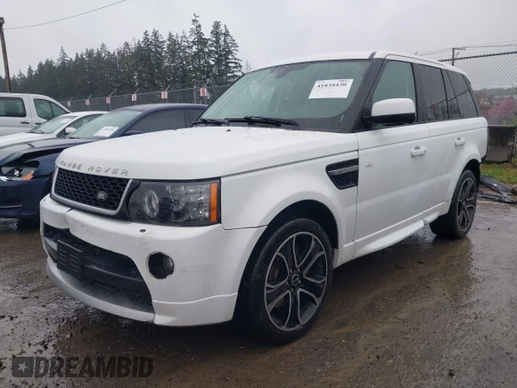 2013 Land Rover Range Rover Sport HSE z VIN SALSF2D40DA761703, wystawiony jako IAAI lot #41834430 z przebiegiem 97 858 mil mil oraz . Historia ofert i sprzedaży dostępna na DreamBid. Obrazek 17.