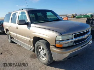 2000 Chevrolet Suburban LS with VIN 3GNEC16T5YG144176, listed as a IAAI auction lot 40986871 with 1 mi miles. Bid and sale history available at carsss.com. Image 1.