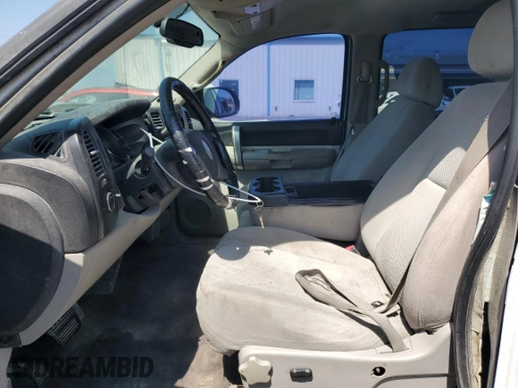 2007 Chevrolet Silverado 1500 LT w/1LT with VIN 3GCEC13J07G528408, listed as a Copart auction lot 51258035 with 134,765 mi miles and Clean Title. Bid and sale history available at carsss.com. Image 7.