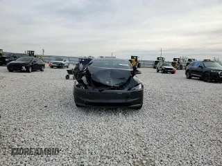 2024 Tesla Model 3 z VIN 5YJ3E1EA6RF864393, wystawiony jako Copart lot #41414425 z przebiegiem 1 529 mil mil oraz Szkoda całkowita • Salvage title. Historia ofert i sprzedaży dostępna na DreamBid. Obrazek 11.