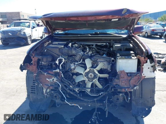 2018 Lexus GX 460 z VIN JTJBM7FX8J5200295, wystawiony jako IAAI lot #41637420 z przebiegiem 52 444 mil mil oraz . Historia ofert i sprzedaży dostępna na DreamBid. Obrazek 6.