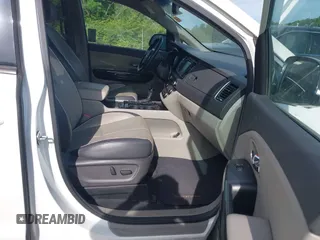 2016 Kia Sedona SX with VIN KNDMC5C12G6141461, listed as a IAAI auction lot 42200862 with 183,859 mi miles and . Bid and sale history available at carsss.com. Image 5.