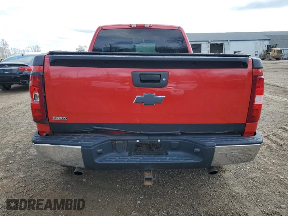 2007 Chevrolet Silverado 1500 1LT with VIN 1GCEK19007Z571437, listed as a Copart auction lot 55155565 with 218,138 mi miles and Clean Title. Bid and sale history available at DreamBid. Image 6.