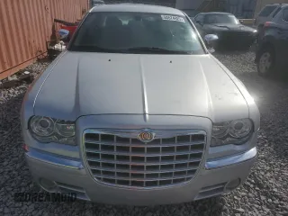 2007 Chrysler 300 C with VIN 2C3KA63H87H873497, listed as a Copart auction lot 50574925 with 85,018 mi miles and Clean Title. Bid and sale history available at carsss.com. Image 5.