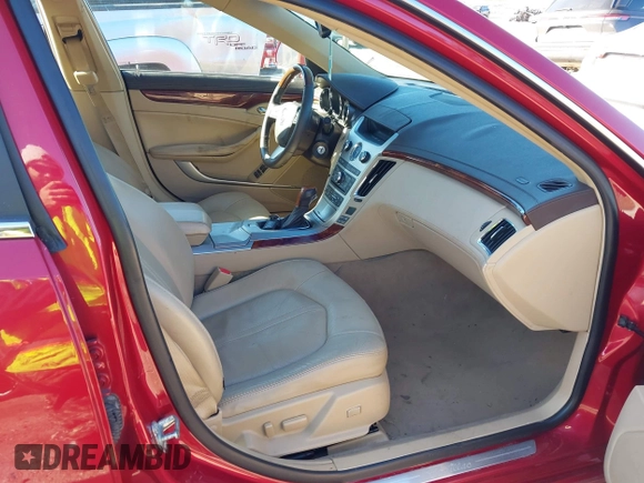 2012 Cadillac CTS Luxury z VIN 1G6DF5E51C0132662, wystawiony jako IAAI lot #41710223 z przebiegiem 65 693 mil mil oraz . Historia ofert i sprzedaży dostępna na DreamBid. Obrazek 5.